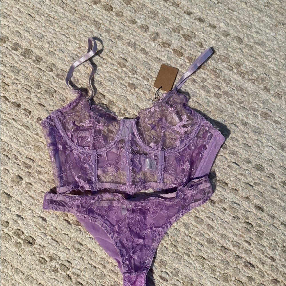 Elegant Purple Lace Lingerie Set